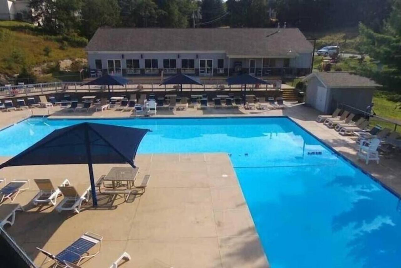 Serenity On Saunders Drive Amazing View * Sandyville